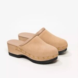 M. Gemi Italian Women Mules/Clogs‎ Sz 37.5 Suede leather and wood sole Beige